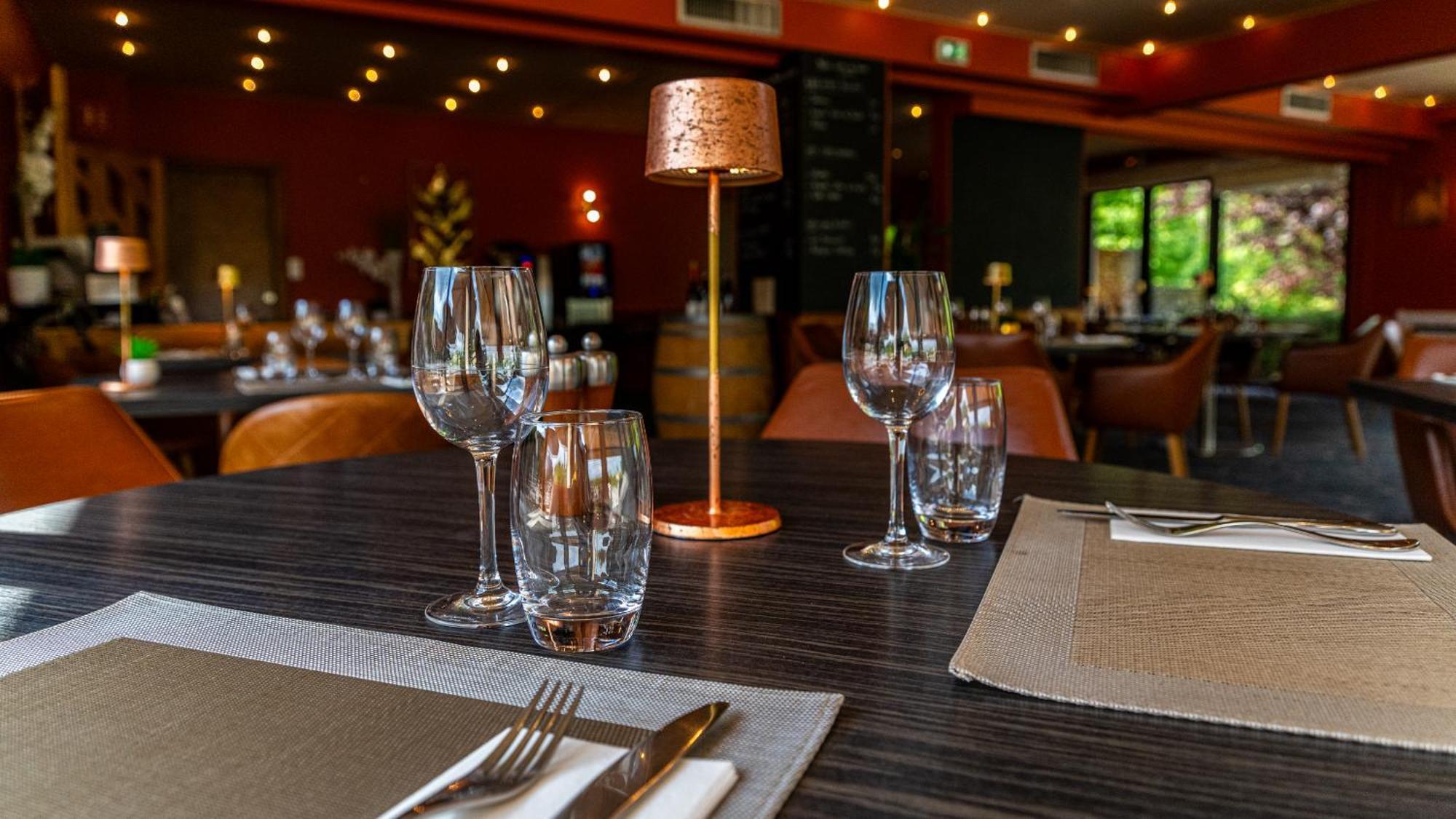 Logis Hostellerie D'Aussois Semur-en-Auxois Ngoại thất bức ảnh